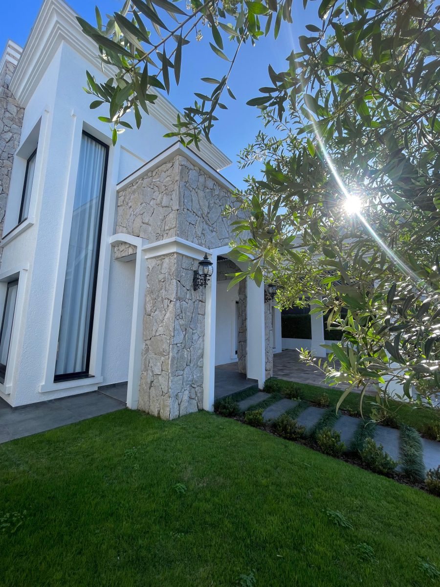 Casa Toscana com 4 Suítes e 347m² – Condomínio Buena Vista em Lajeado/RS