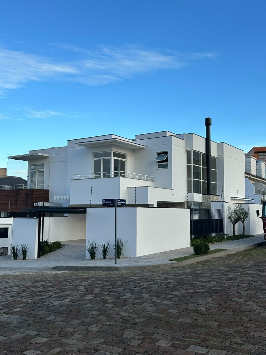 Sobrado 3 dormitórios (1 suíte)